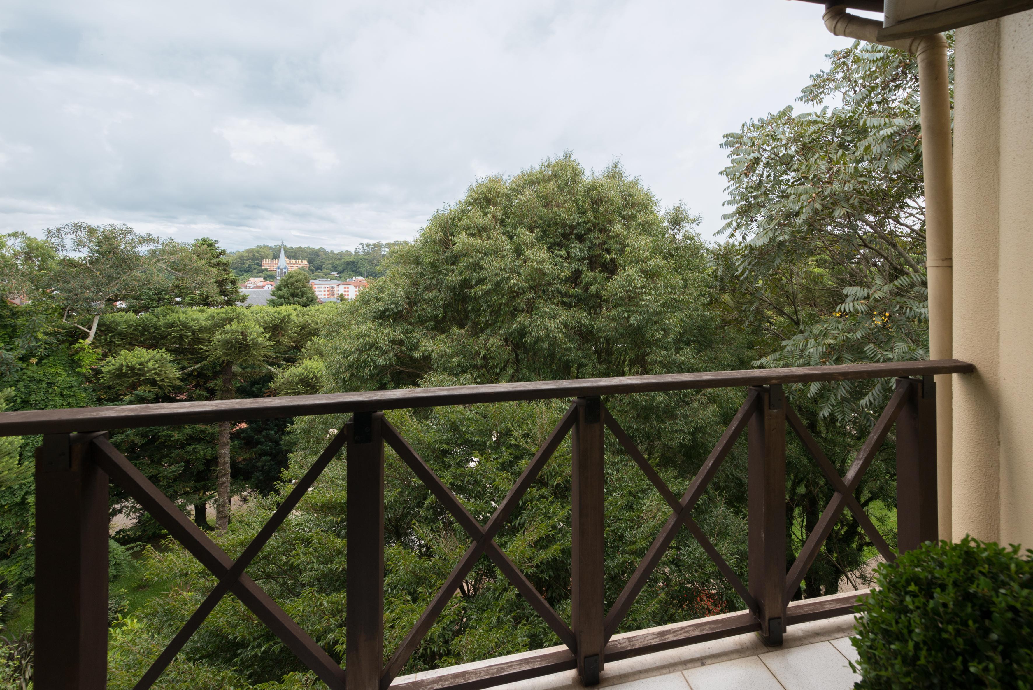 Wish Serrano Resort Gramado Exterior photo A view of the park from the house